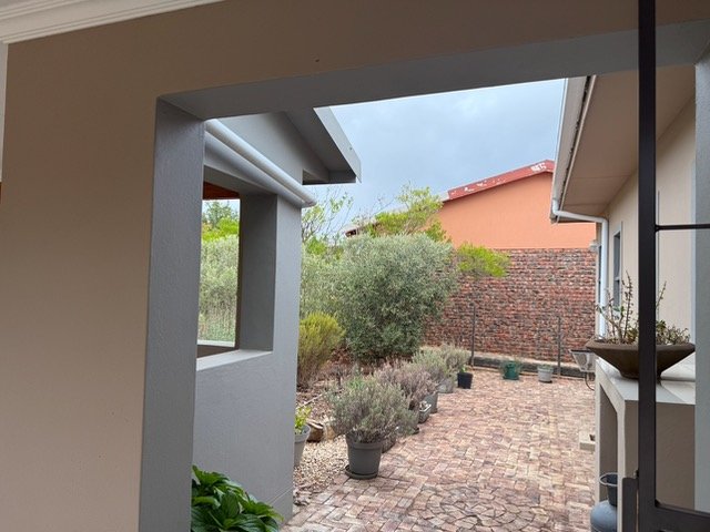 3 Bedroom Property for Sale in Ladismith Western Cape